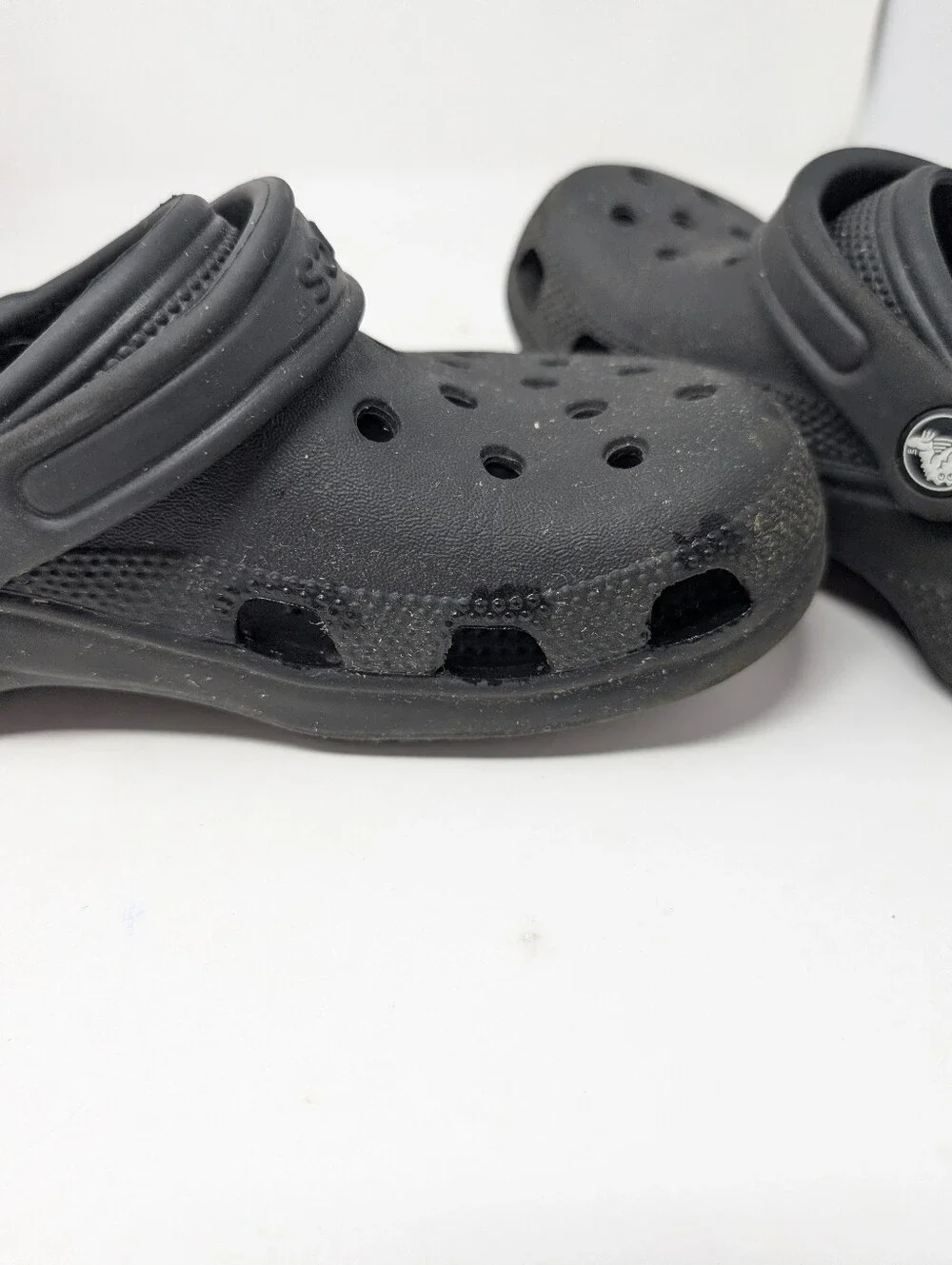 Crocs Classic Clog Black Unisex Slip-On Shoes sz J5
